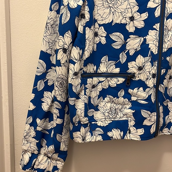 Patterned bomber jacket - Picture 2 of 4